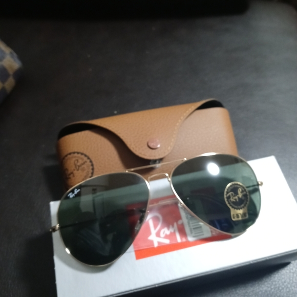 Ray Ban SunGlasses - Picture 3 of 4